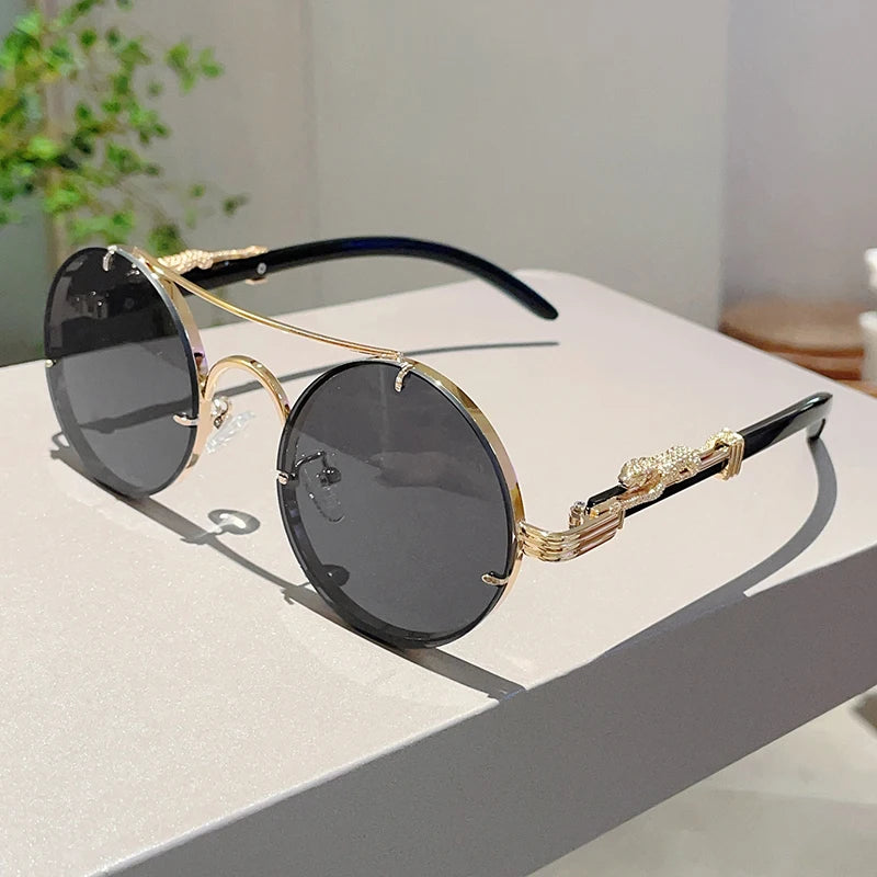 ronde a la monture léopard