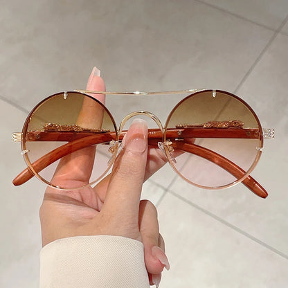 ronde a la monture léopard